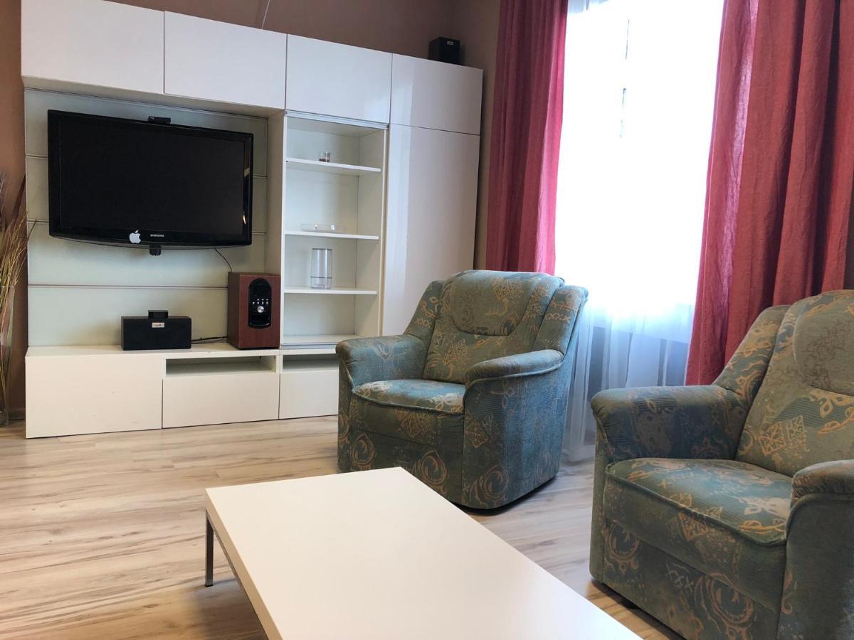 Pension Village Κάρλοβι Βάρι Εξωτερικό φωτογραφία